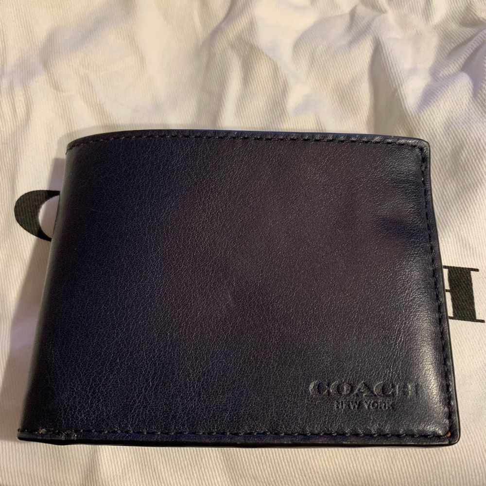 Brand new not used Coach wallet. #wallet #coach